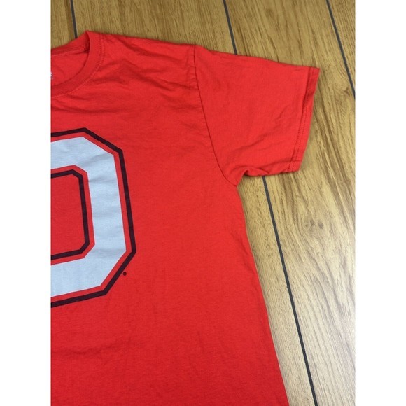 Men's M Red OSU Ohio State Buckeyes T~shirt Authentic Ohio State Apparel. - Picture 3 of 16